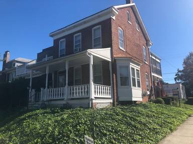 Main picture of 1600 1st Ave