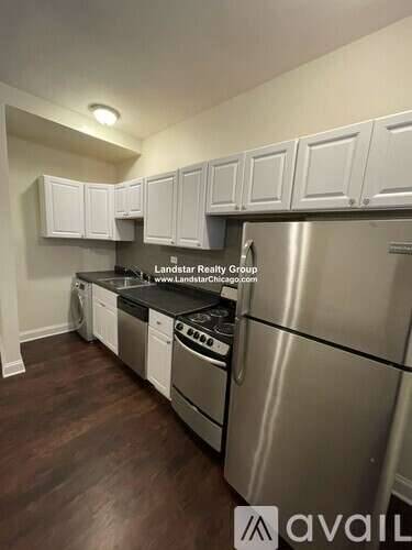 Main picture of 3345 N Marshfield Ave