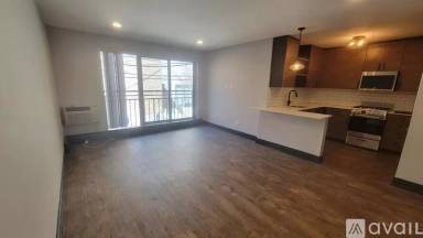 Main picture of 512 W Wrightwood Ave