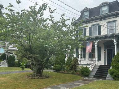 Main picture of 83 S Hamilton St