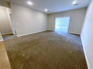 Main picture of 12 Peppertree Dr