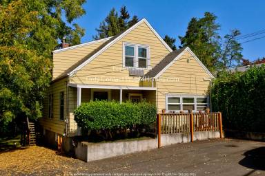 Main picture of 6315 E Burnside St