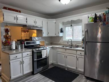 Main picture of 6359 Cedar St