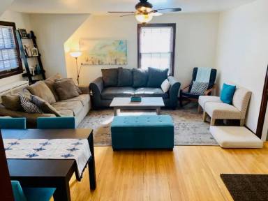 Main picture of 1608 Thomas Ave