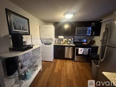 Main picture of 1106 E Moyamensing Ave