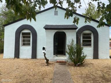 Main picture of 2506-2818 36th St