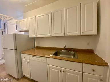 Main picture of 230 Walnut St