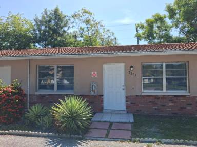 Main picture of 2203 SE 15th Pl