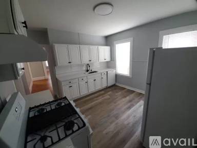 Main picture of 12 Silloway St