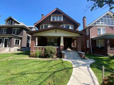 Main picture of 289 E 18th Ave