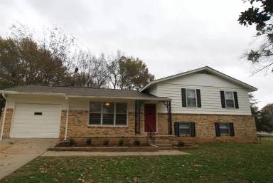 Main picture of 10033 Camille Dr SE