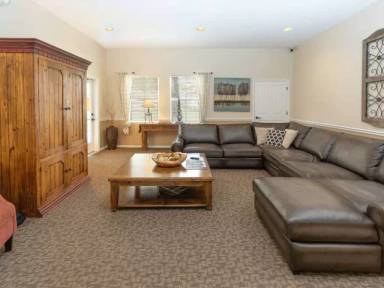 Main picture of Sunset Ridge Apartments