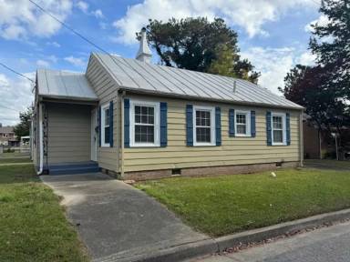 Main picture of 701 E Lenoir Ave