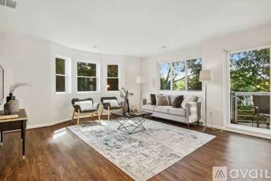 Main picture of 391 Hyde Park Ave