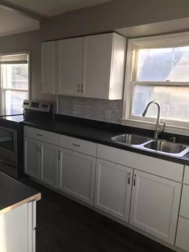 Main picture of 1242 N Tremont St