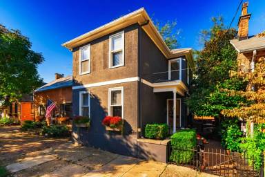 Main picture of 745 Mohawk St