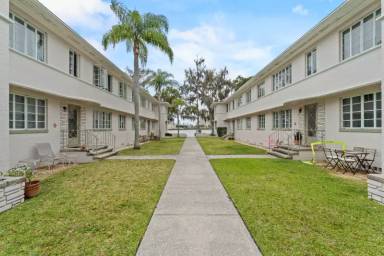 Main picture of 306 Lakeview St