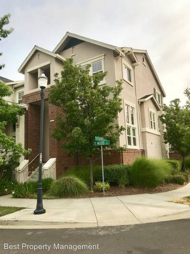 Main picture of 350 Wood St