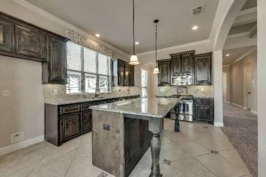 Main picture of 3312 Marble Fls