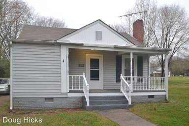 Main picture of 206 Blackwelder Ave