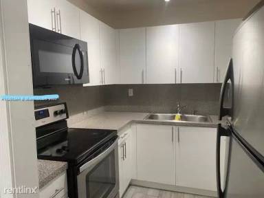 Main picture of Westland Gardens Condo