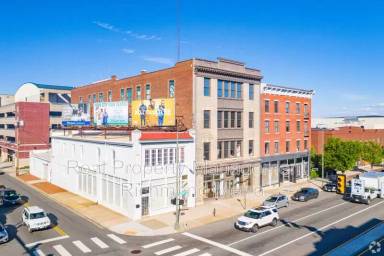 Main picture of 1322 W Broad St