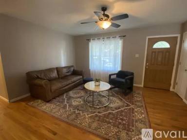 Main picture of 857 SE Eastgate Dr