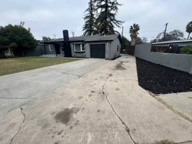 Main picture of 809 Badgley Dr