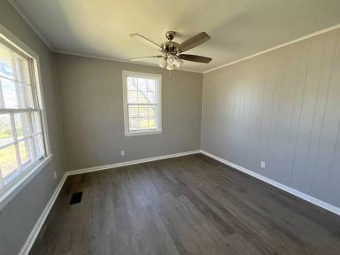 Main picture of 519 Rosedale Ave