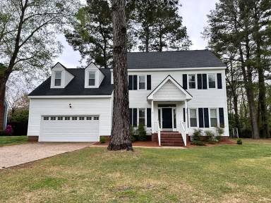 Main picture of 242 N Marion Dr