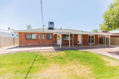 Main picture of 8050 E Clarendon Ave