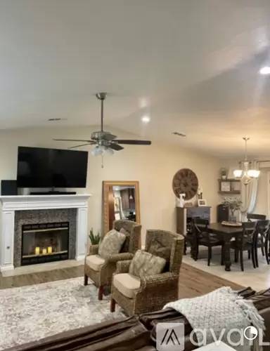 Main picture of 1494 9 1/4 Ave