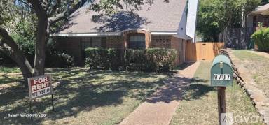 Main picture of 9707 Summerwood Cir