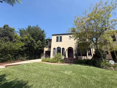 Main picture of 2935 Monterey Rd