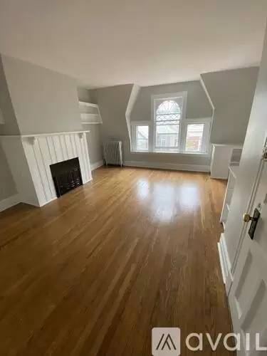 Main picture of 21 N Ferry St