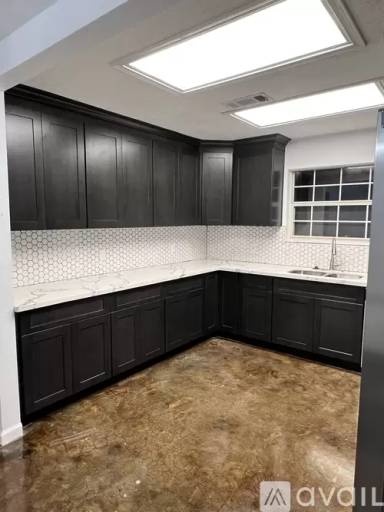 Main picture of 153 Wood Manor Ln