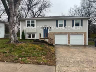 Main picture of 815 E Johnston St