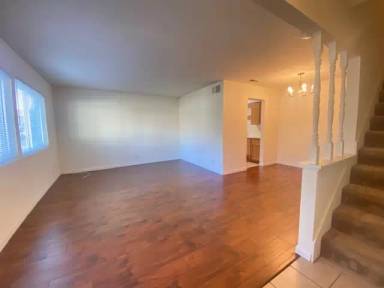 Main picture of 1035 Mohr Ln