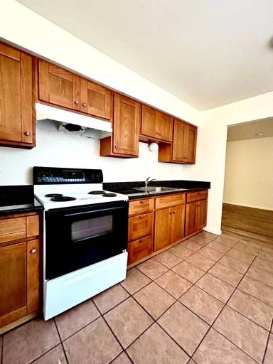 Main picture of 1015 Arcade Blvd