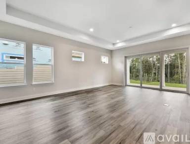Main picture of 114 Constitution Dr