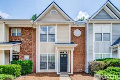 Main picture of 211 Pearl Chambers Dr