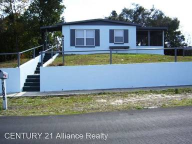 Main picture of 7086 Holiday Dr
