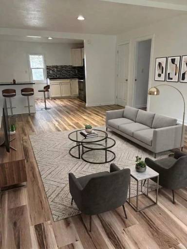 Main picture of 118 Alden Ave E