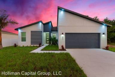 Main picture of 371 Camellia Ct
