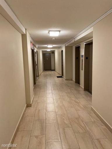 Main picture of 60 Guion Pl