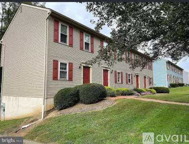 Main picture of 1617 Chadwick Cir