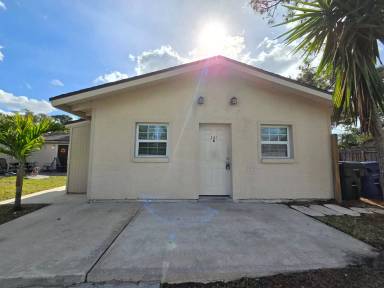 Main picture of 2147 Dodge Ave