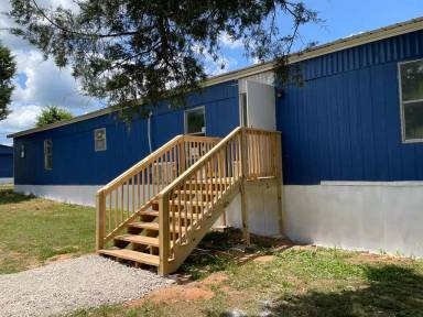 Main picture of 75 Hawkins Rd