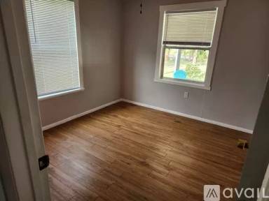 Main picture of 4045 Miami Ave