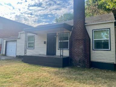 Main picture of 1714 E Cherry St